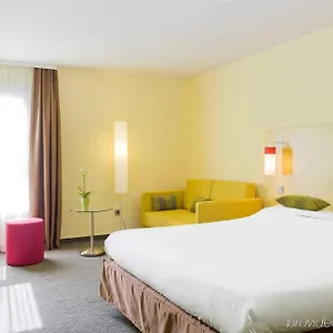 Ibis Styles Centre Port Francja